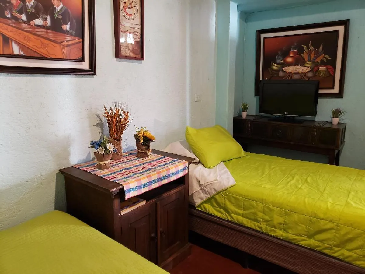 Frühstückspension Bed and Breakfast Parrot House Antigua Guatemala