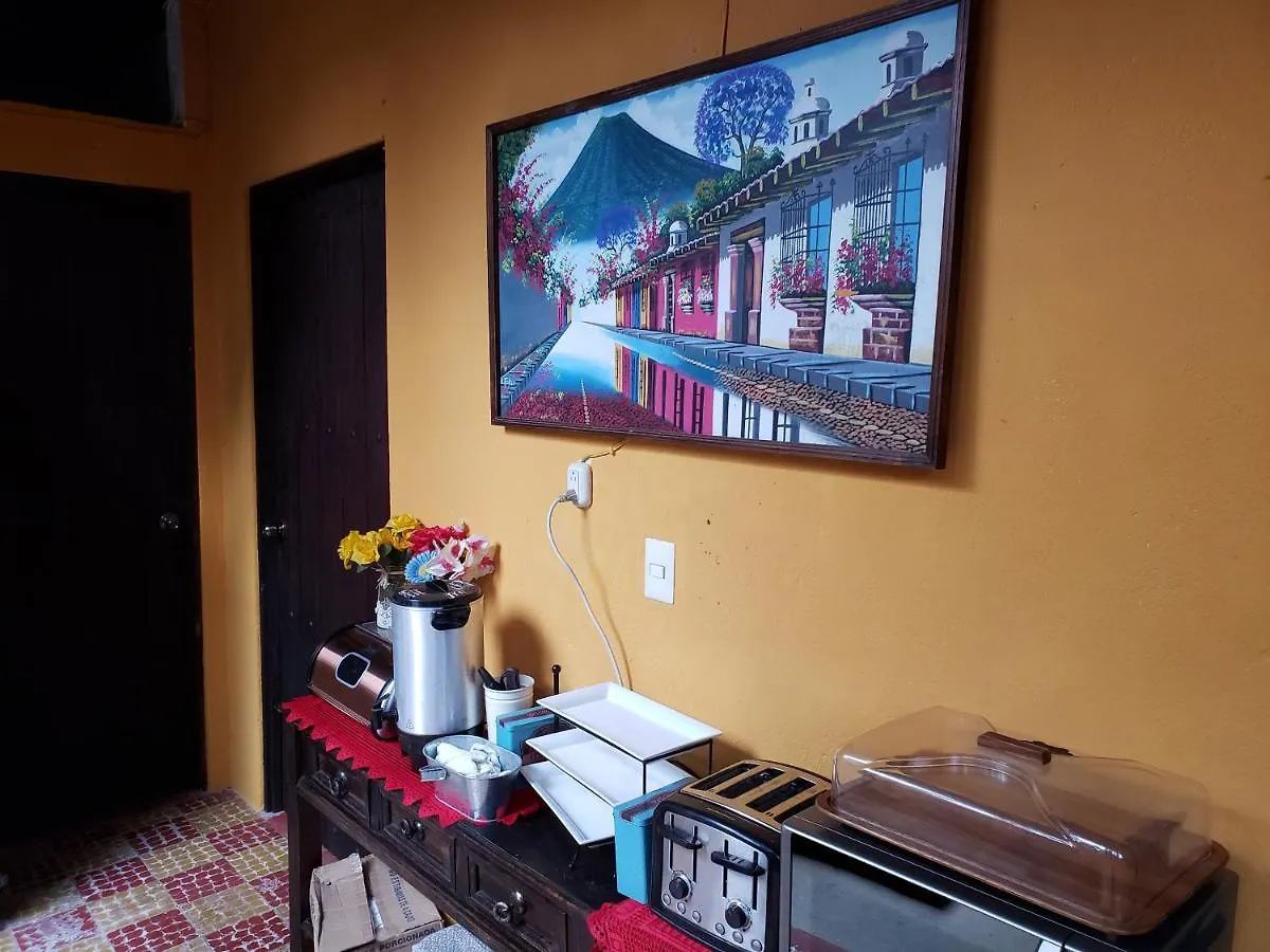 Alojamento de Acomodação e Pequeno-almoço Parrot House Acomodação com café da manhã Antigua Guatemala